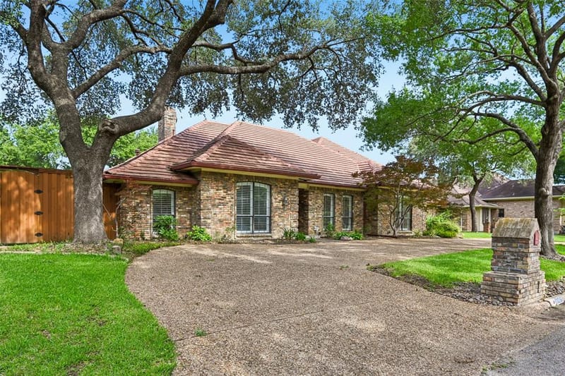 13216 Hillcrest Road, Dallas TX 75240 - Photo 33