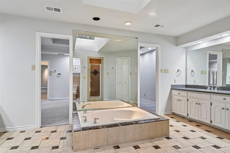 13216 Hillcrest Road, Dallas TX 75240 - Photo 19