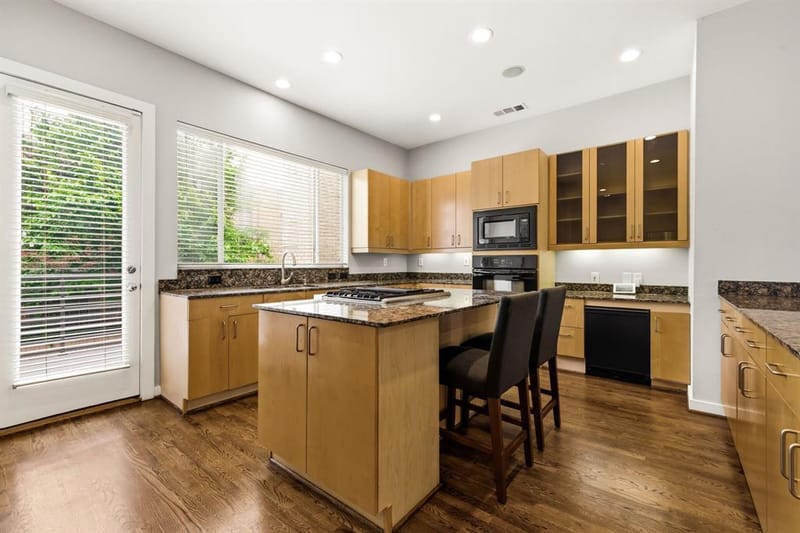 3925 Gilbert Avenue # C, Dallas TX 75219 - Photo 13