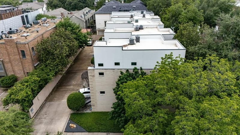 3925 Gilbert Avenue # C, Dallas TX 75219 - Photo 37
