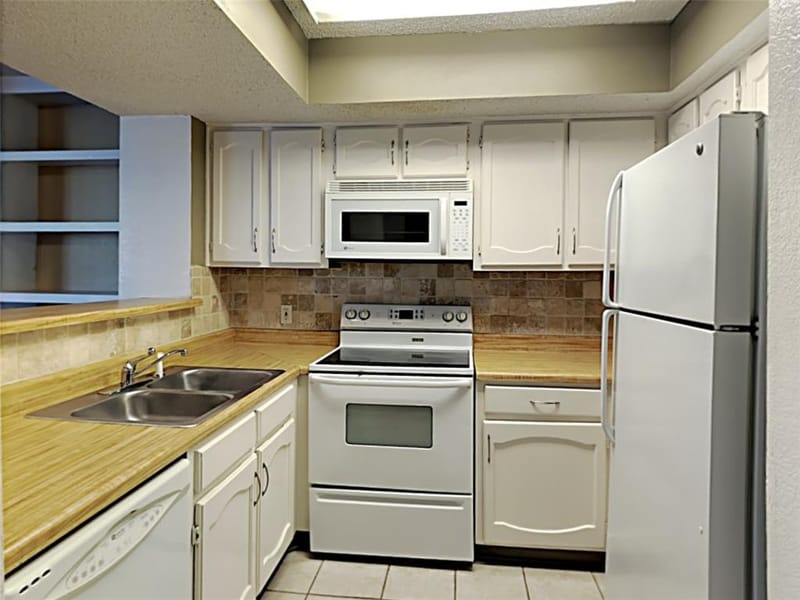 3121 Sondra Drive # 208, Fort Worth TX 76107 - Photo 5