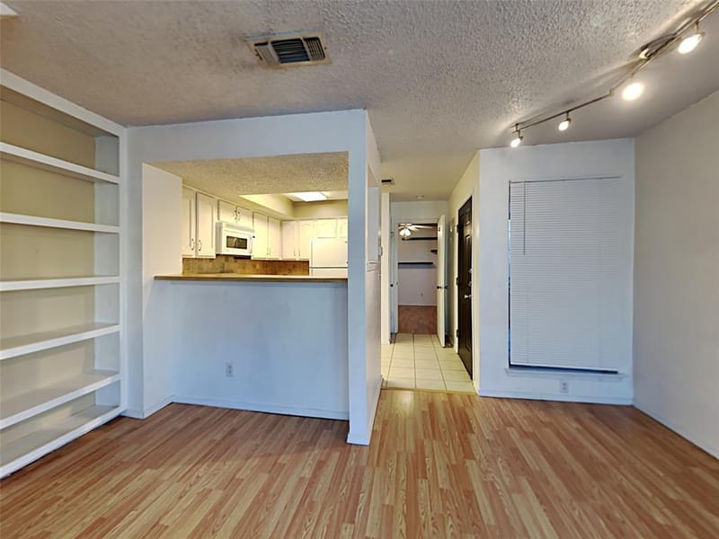 3121 Sondra Drive # 208, Fort Worth TX 76107 - Photo 4