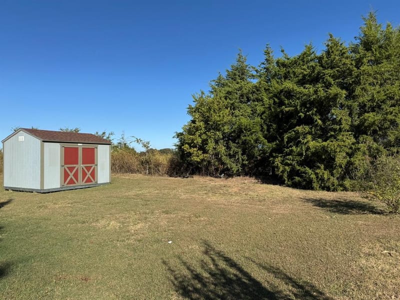 312 Candlewood Circle, Gainesville TX 76240 - Photo 18