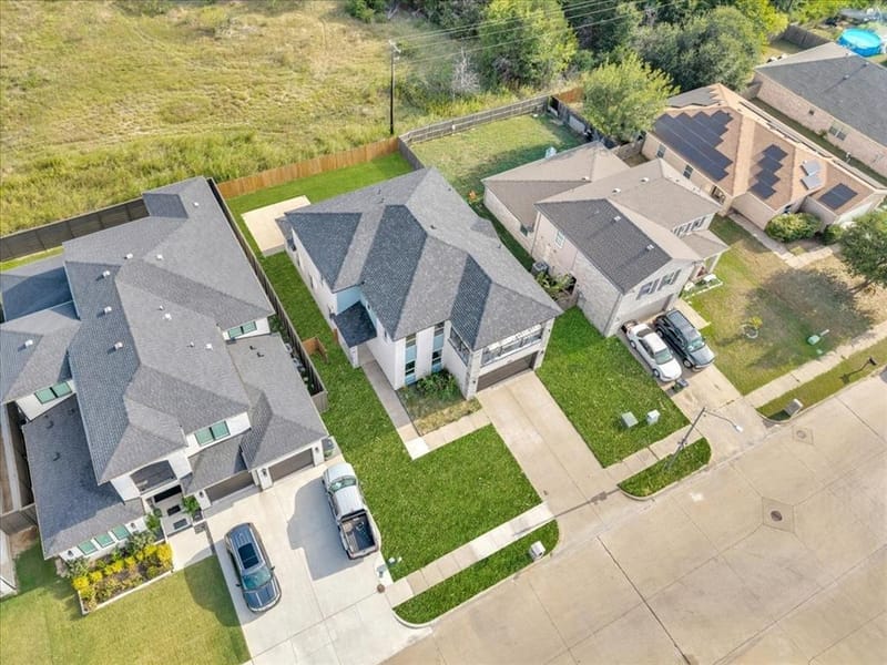 14722 Broadview Drive, Balch Springs TX 75180 - Photo 3