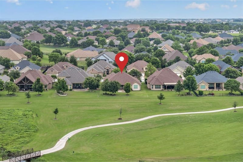 9524 Crestview Drive, Denton TX 76207 - Photo 7