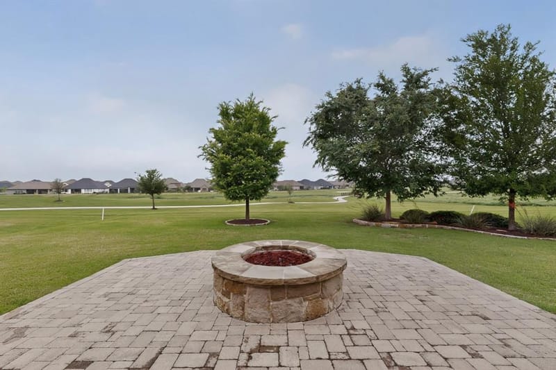 9524 Crestview Drive, Denton TX 76207 - Photo 11