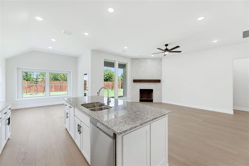561 Red Maple Road, Waxahachie TX 75165 - Photo 22