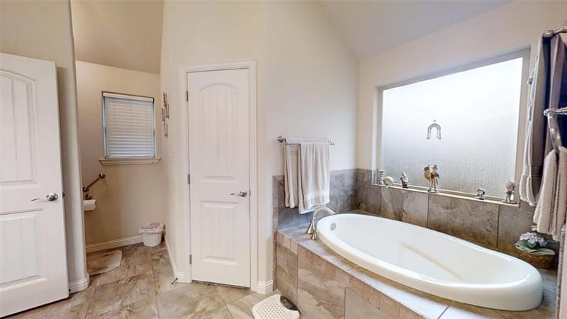 109 Donna Circle, Granbury TX 76049 - Photo 23