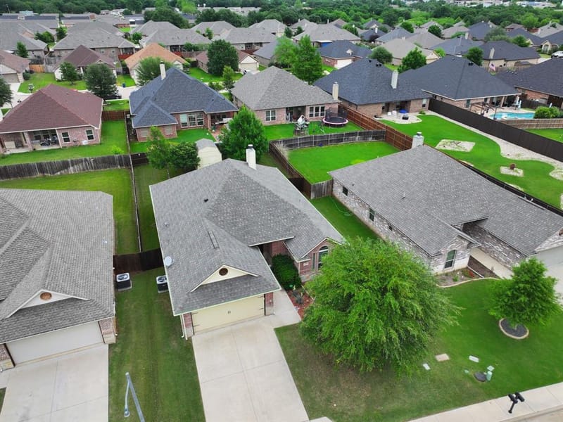 109 Donna Circle, Granbury TX 76049 - Photo 12