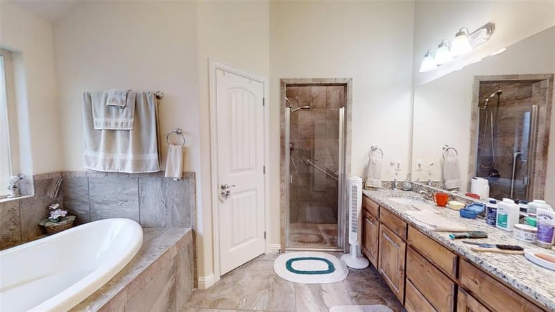 109 Donna Circle, Granbury TX 76049 - Photo 22
