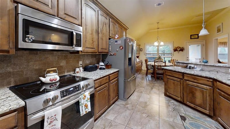 109 Donna Circle, Granbury TX 76049 - Photo 19