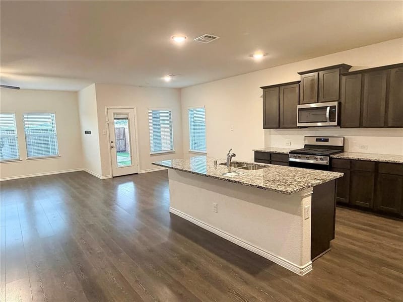 929 Philadelphia Street, Fate TX 75189 - Photo 4