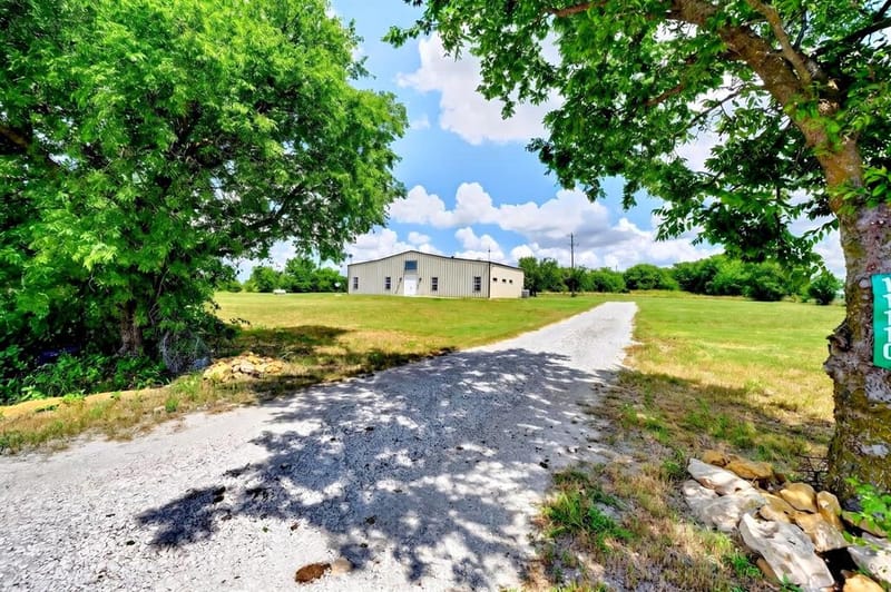 11110 Old Stoney Road, Ponder TX 76259 - Photo 38