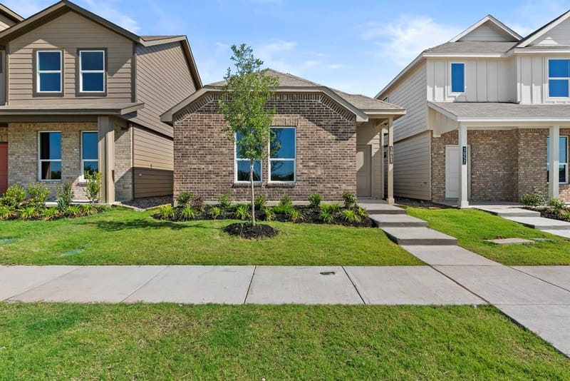 3053 Maple Orchard Lane, Fort Worth TX 76140 - Photo 2