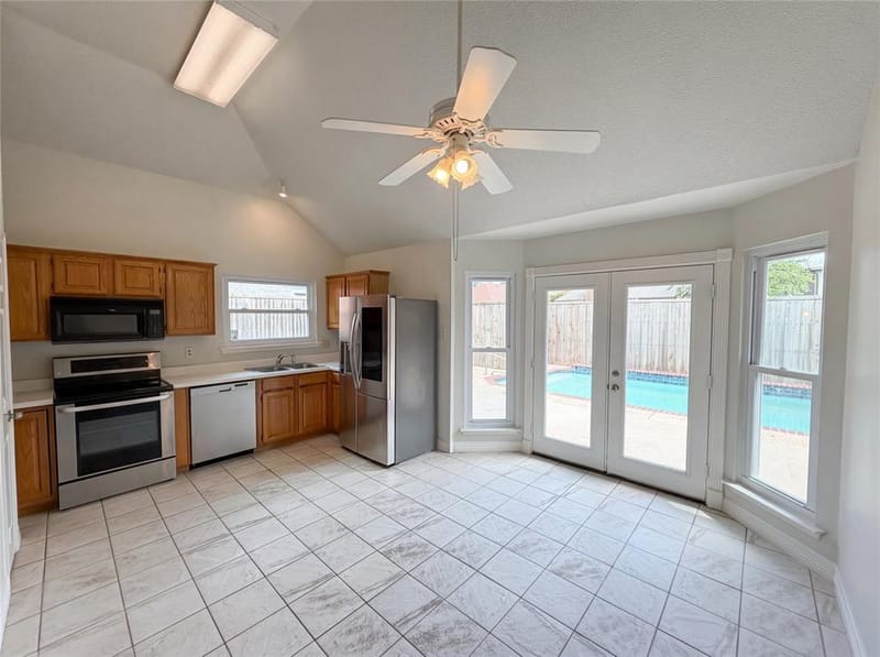 610 Saint Andrews Place, Coppell TX 75019 - Photo 6