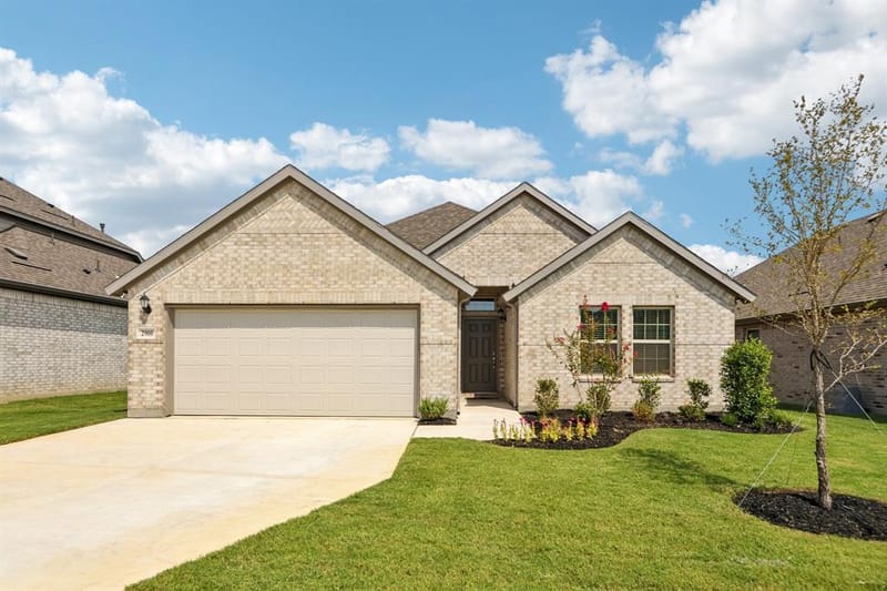 2900 Tamarack Lane, Denton TX 76226
