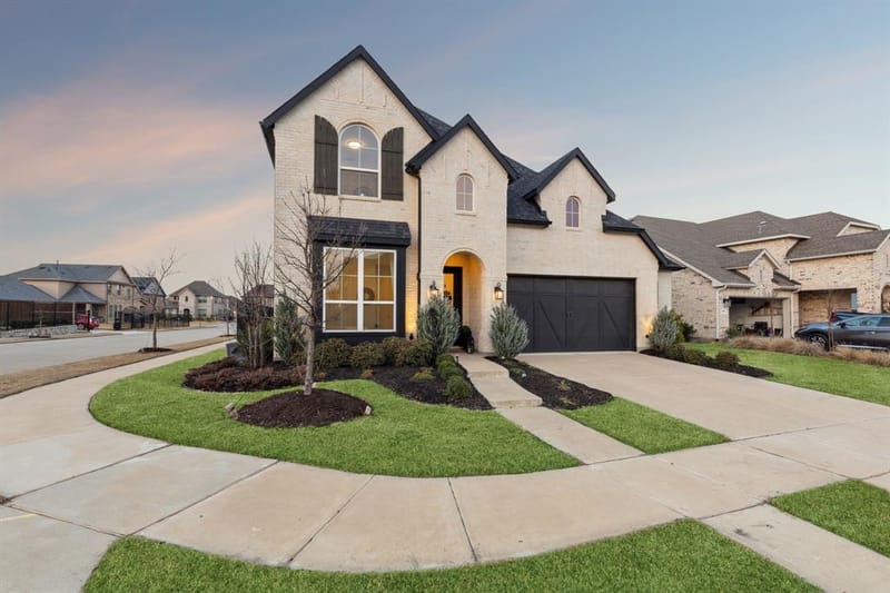1812 Mcdougall Creek, Van Alstyne TX 75495 - Photo 2