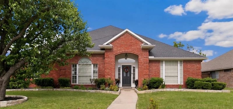 6701 Laramie Drive, Plano TX 75023 - Photo 2