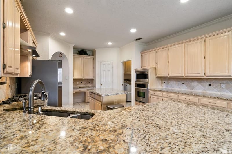 6701 Laramie Drive, Plano TX 75023 - Photo 13