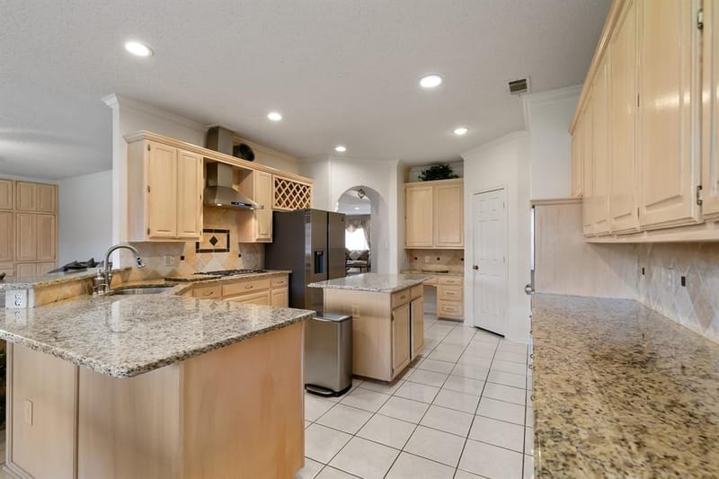 6701 Laramie Drive, Plano TX 75023 - Photo 17