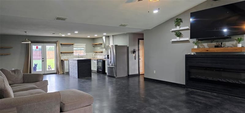 1410 Rs County Road 1235, Point TX 75472 - Photo 8