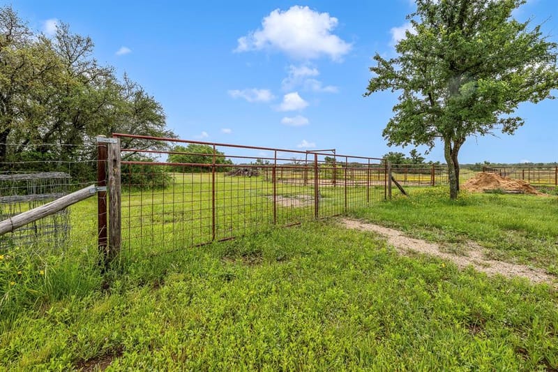 224 Rocky Hill Road, Brownwood TX 76801 - Photo 11