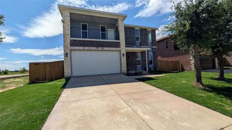 14804 Broadview Drive, Balch Springs TX 75180 - Photo 3