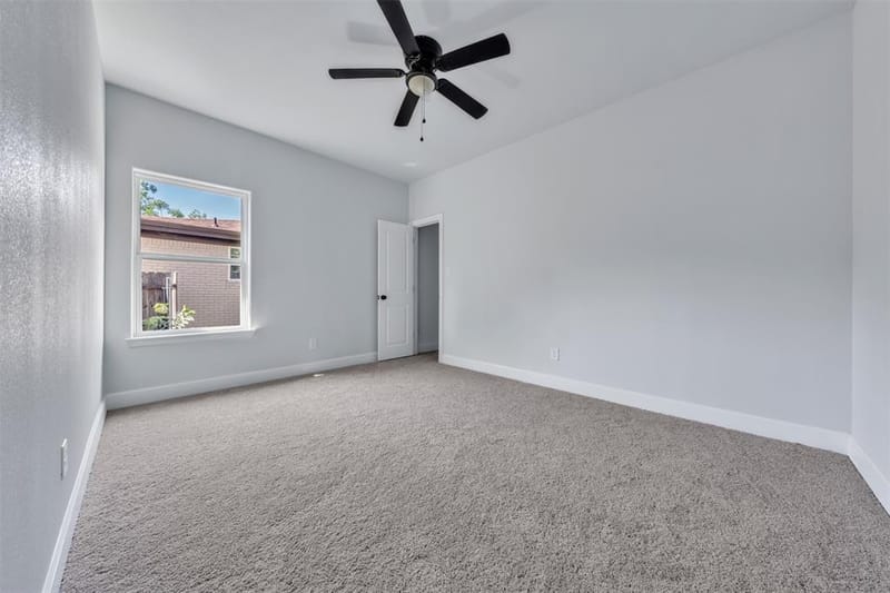 305 Pemberton Street, White Settlement TX 76108 - Photo 9
