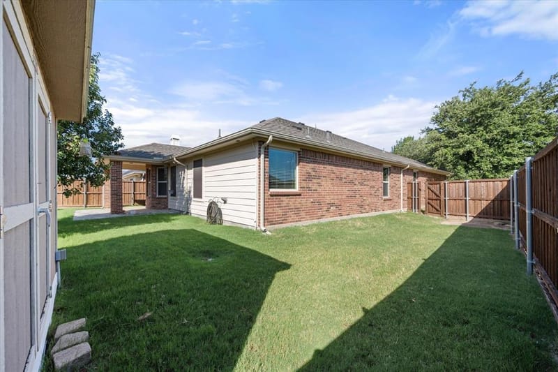1001 Pigeon Hawk Drive, Little Elm TX 75068 - Photo 26