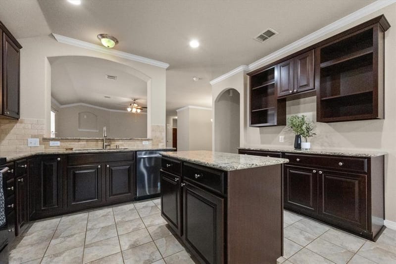 1001 Pigeon Hawk Drive, Little Elm TX 75068 - Photo 2