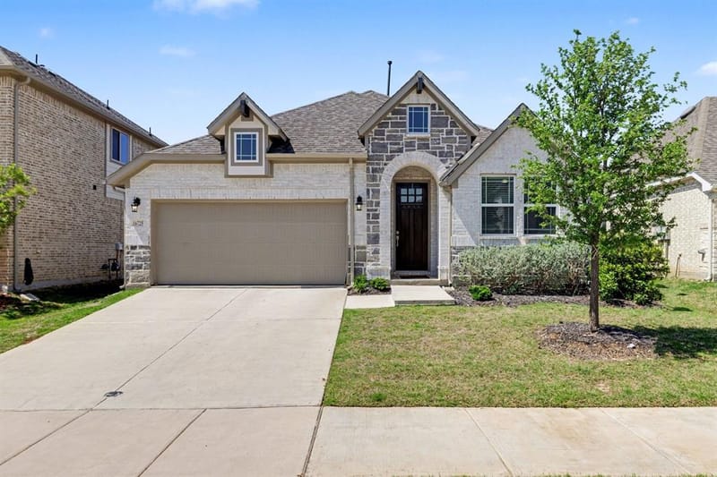 16725 Hidden Cove Drive, Celina TX 75009 - Photo 2