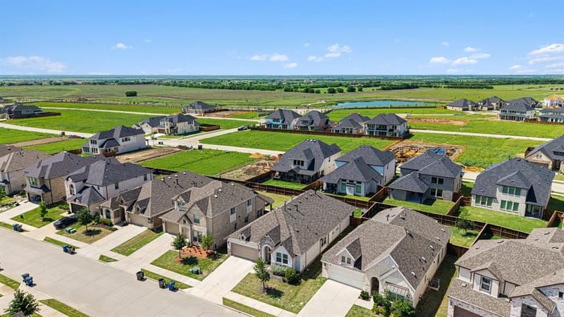 16725 Hidden Cove Drive, Celina TX 75009 - Photo 3