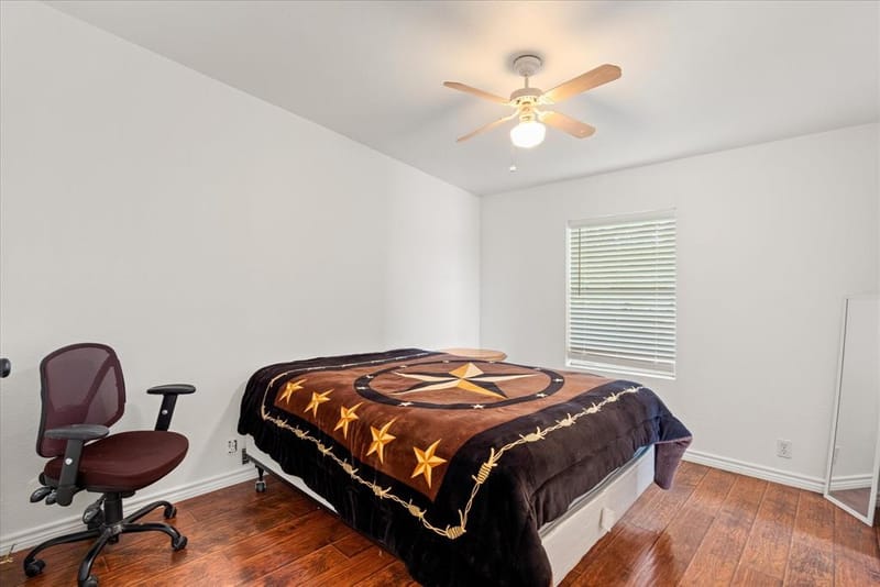 5821 Parkside Court, Granbury TX 76048 - Photo 24