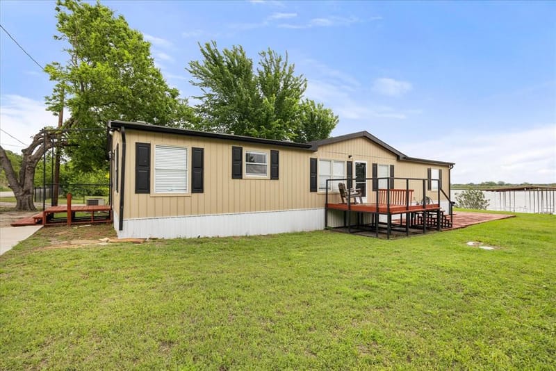 5821 Parkside Court, Granbury TX 76048 - Photo 33