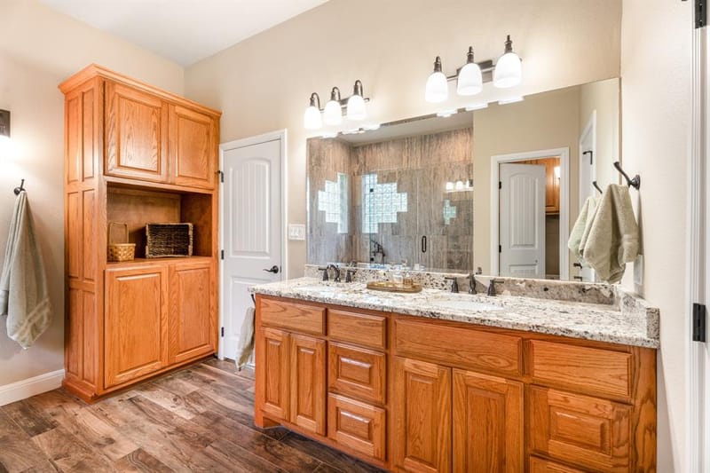 10008 Flight Plan Drive, Granbury TX 76049 - Photo 24