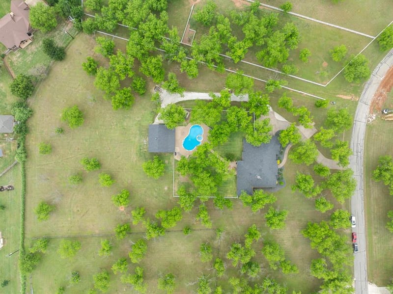 10008 Flight Plan Drive, Granbury TX 76049 - Photo 39