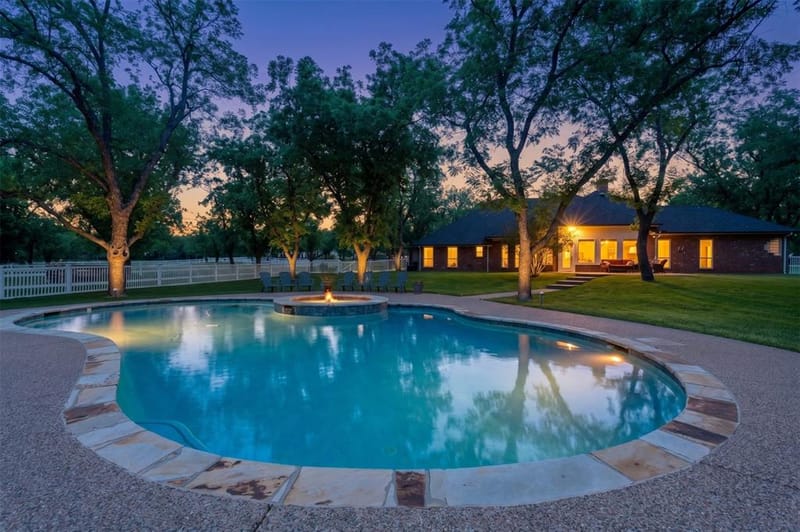 10008 Flight Plan Drive, Granbury TX 76049 - Photo 29