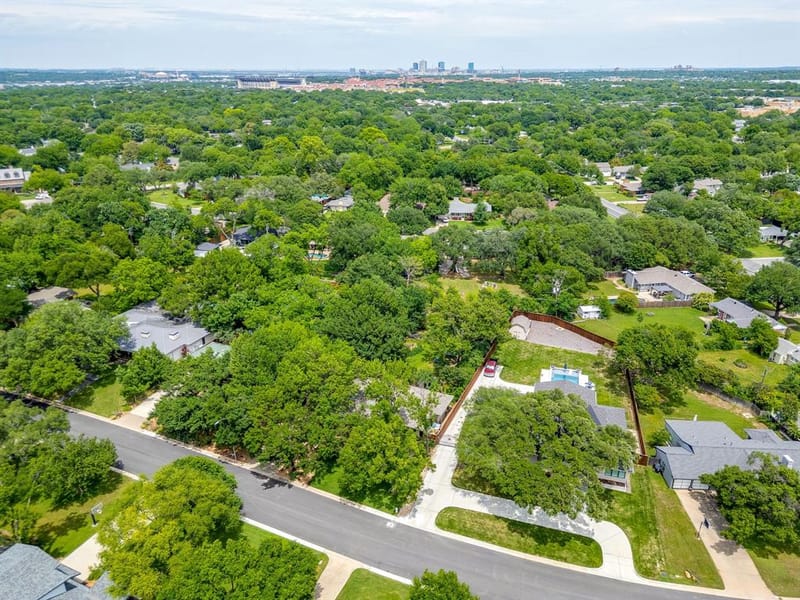 3628 Manderly Place, Fort Worth TX 76109 - Photo 2