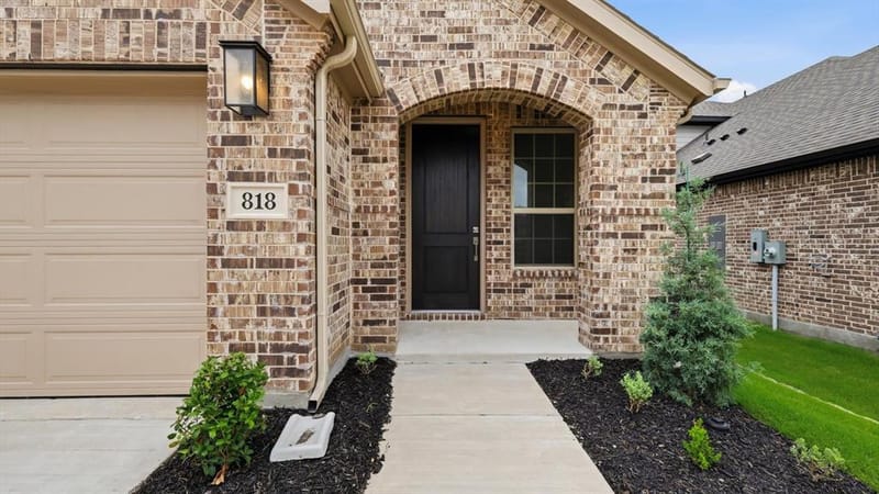 818 Whitmore Drive, Princeton TX 75071 - Photo 4