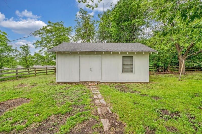 311 E Newland, Robinson TX 76706 - Photo 31