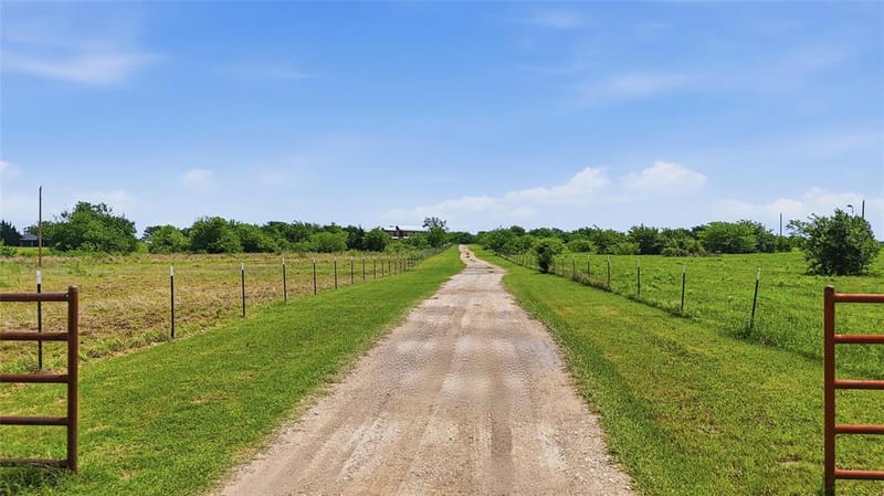4652 Old Southmayd Road, Sherman TX 75092 - Photo 38