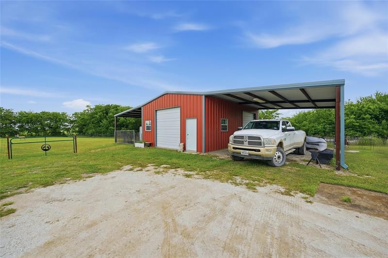 4652 Old Southmayd Road, Sherman TX 75092 - Photo 35