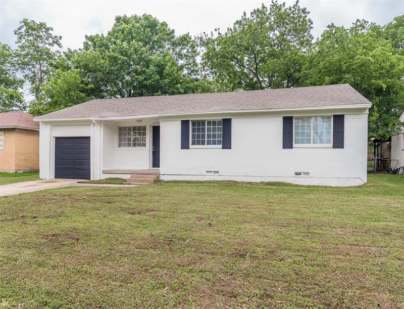3433 Moon Drive, Mesquite TX 75150 - Photo 2
