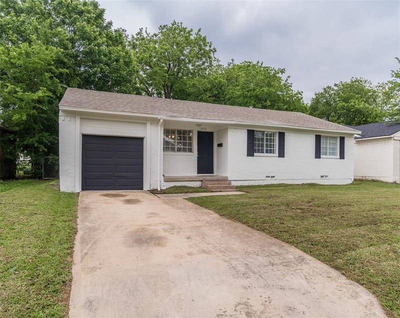 3433 Moon Drive, Mesquite TX 75150 - Photo 3