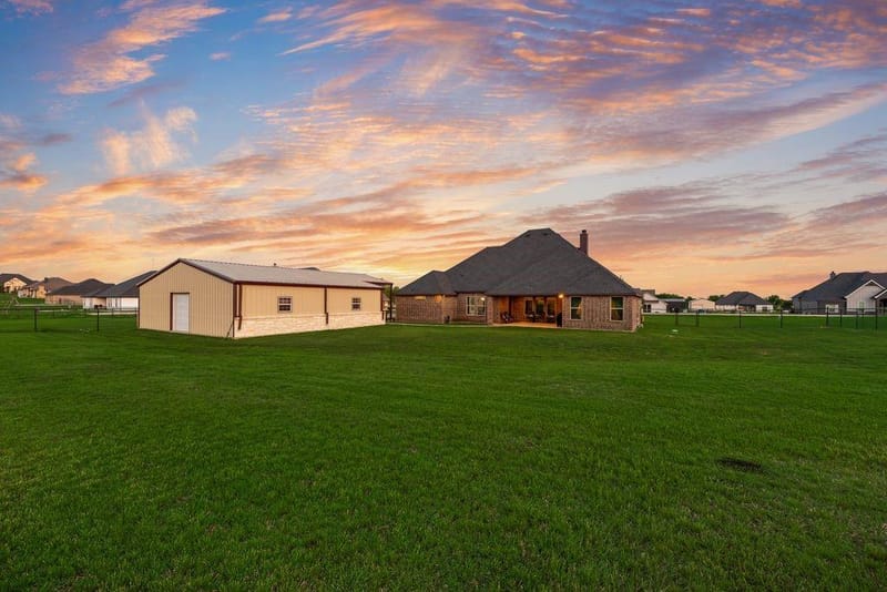 252 Agua Linda Drive, Godley TX 76044 - Photo 10
