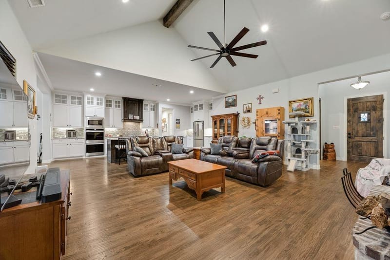 252 Agua Linda Drive, Godley TX 76044 - Photo 19