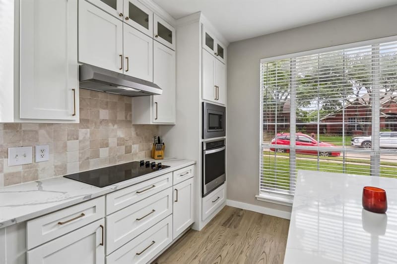 1318 Pinehurst Drive, Lewisville TX 75077 - Photo 10
