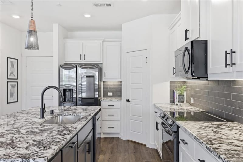 7315 Concha Drive, Grand Prairie TX 75054 - Photo 7