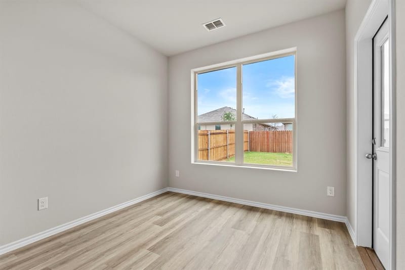 4312 Valley Brook Drive, Crowley TX 76036 - Photo 11