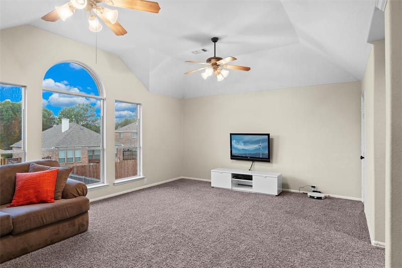 2815 S Serrano, Grand Prairie TX 75054 - Photo 23